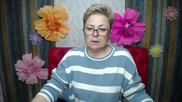 Snapshot of EmiliaGree chatting on May 2, 2026, 5:07 pm EmiliaGree online show from May 2, 2026, 5:07 pm