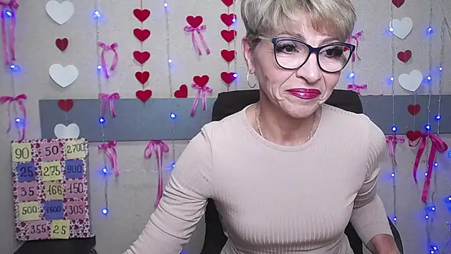 EllaBonito online show from February 17, 2025, 6:31 am