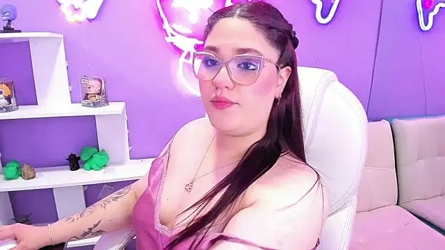 Snapshot of Camiila_Osorio chatting on September 11, 2025, 7:47 pm Camiila Osorio online show from September 11, 2025, 7:47 pm
