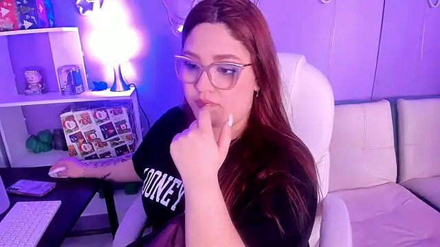 Camiila Osorio online show from January 5, 2026, 7:28 pm