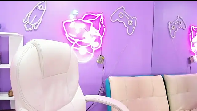 Snapshot of Camiila_Osorio chatting on September 19, 2025, 7:29 pm Camiila Osorio online show from September 19, 2025, 7:29 pm