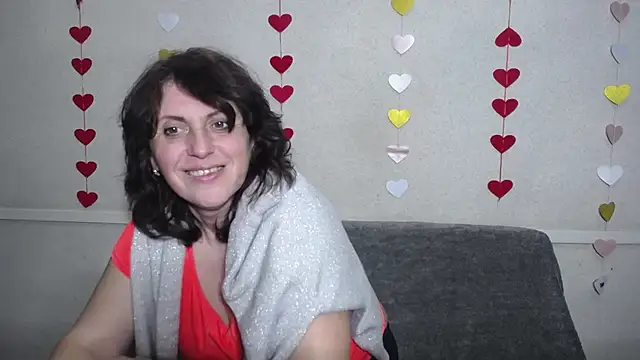 Snapshot of LuciaMii chatting on March 7, 2025, 12:26 am LuciaMii online show from March 7, 2025, 12:26 am