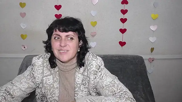 Snapshot of LuciaMii chatting on March 12, 2025, 6:00 pm LuciaMii online show from March 12, 2025, 6:00 pm