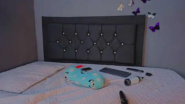 Hanna keller1 online show from March 4, 2026, 1:41 pm