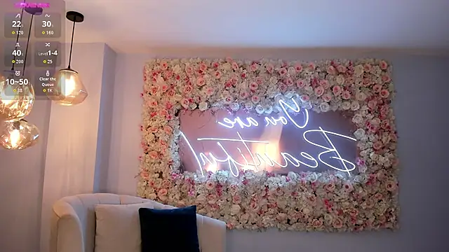 Snapshot of ValeriaVelvet chatting on October 10, 2025, 12:06 pm ValeriaVelvet online show from October 10, 2025, 12:06 pm