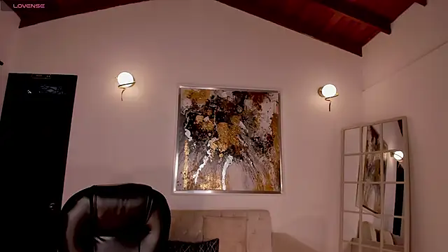 Snapshot of ValeriaVelvet chatting on September 15, 2025, 12:05 pm ValeriaVelvet online show from September 15, 2025, 12:05 pm