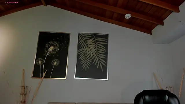 Snapshot of ValeriaVelvet chatting on November 29, 2025, 12:16 pm ValeriaVelvet online show from November 29, 2025, 12:16 pm