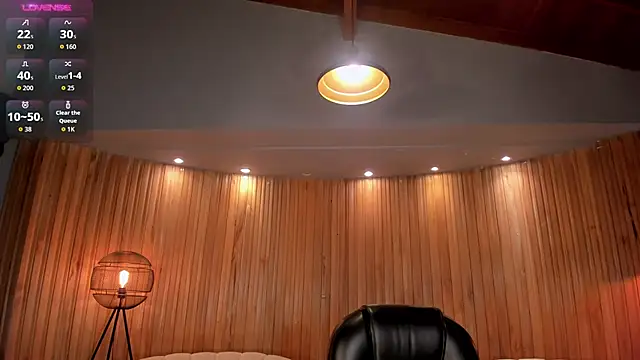 Snapshot of ValeriaVelvet chatting on October 4, 2025, 12:07 pm ValeriaVelvet online show from October 4, 2025, 12:07 pm