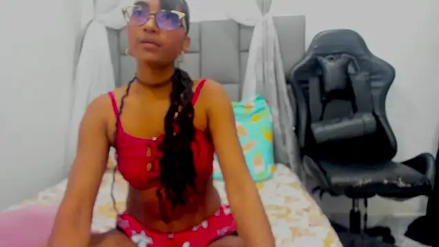 MurphyAngelina online show from March 27, 2026, 4:54 am