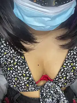 Shadow Girl007 online show from March 14, 2025, 5:02 pm