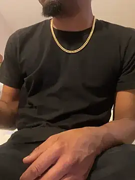 Snapshot of MobyDxck chatting on December 29, 2024, 6:03 am MobyDxck online show from December 29, 2024, 6:03 am