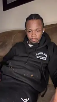 Snapshot of MobyDxck chatting on February 1, 2025, 4:14 am MobyDxck online show from February 1, 2025, 4:14 am