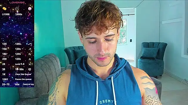 Snapshot of Ares_blue chatting on November 10, 2025, 1:05 pm Ares blue online show from November 10, 2025, 1:05 pm