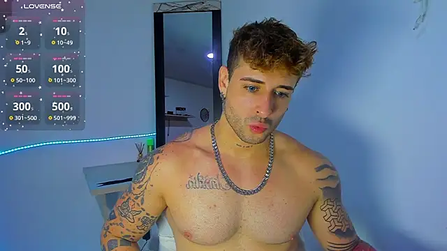 Snapshot of Ares_blue chatting on September 25, 2025, 1:39 pm Ares blue online show from September 25, 2025, 1:39 pm