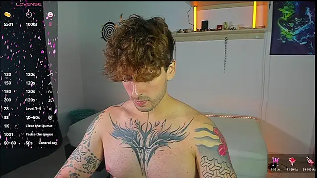 Snapshot of Ares_blue chatting on June 25, 2026, 3:06 pm Ares blue online show from June 25, 2026, 3:06 pm