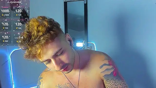 Snapshot of Ares_blue chatting on October 7, 2025, 10:05 am Ares blue online show from October 7, 2025, 10:05 am