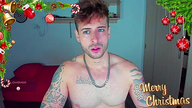 Snapshot of Ares_blue chatting on December 5, 2025, 1:10 pm Ares blue online show from December 5, 2025, 1:10 pm