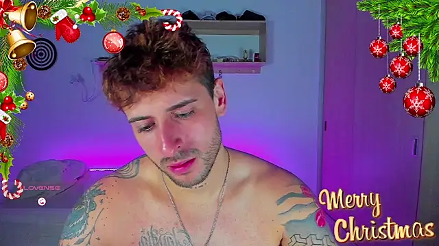 Snapshot of Ares_blue chatting on December 19, 2025, 12:18 pm Ares blue online show from December 19, 2025, 12:18 pm