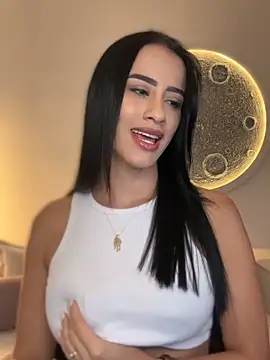 Snapshot of SarahhSmitth1 chatting on February 9, 2026, 11:03 pm SarahhSmitth1 online show from February 9, 2026, 11:03 pm