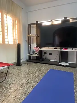 hollymollyxoxo online show from October 13, 2025, 2:51 pm