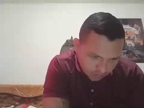 Guti23678 online show from December 15, 2025, 4:57 pm