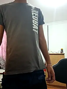 29YOURZ 28  online show from November 26, 2025, 1:22 pm