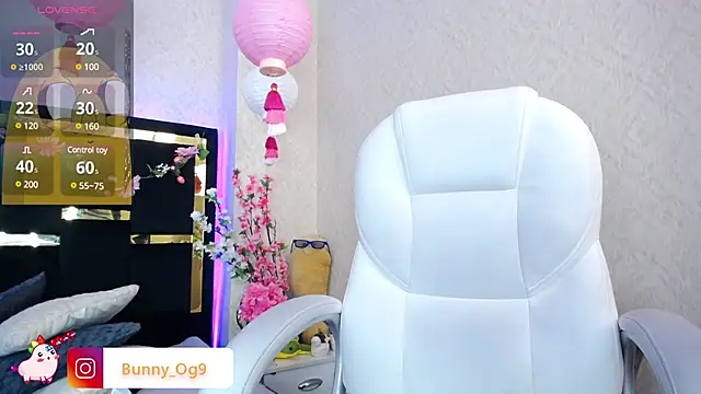 Snapshot of Bunny_O chatting on March 22, 2025, 2:37 am Bunny O online show from March 22, 2025, 2:37 am