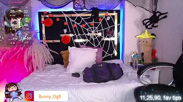 Snapshot of Bunny_O chatting on November 5, 2025, 8:34 pm Bunny O online show from November 5, 2025, 8:34 pm