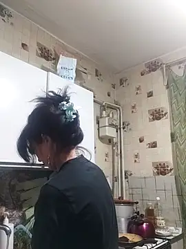 Snapshot of SweetLeila40 chatting on December 1, 2025, 8:53 pm SweetLeila40 online show from December 1, 2025, 8:53 pm