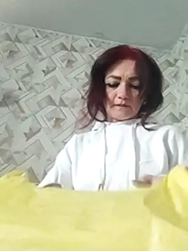 SweetLeila40 online show from April 21, 2026, 3:18 pm