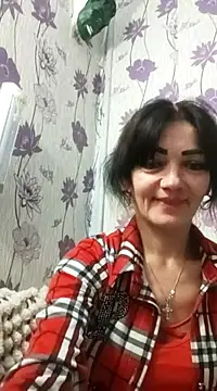 Snapshot of SweetLeila40 chatting on February 19, 2025, 12:35 am SweetLeila40 online show from February 19, 2025, 12:35 am