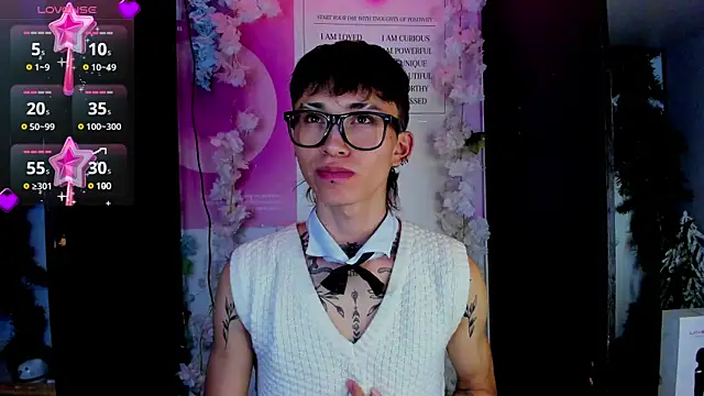 Snapshot of juniior_2311_ chatting on February 19, 2025, 7:26 pm juniior 2311  online show from February 19, 2025, 7:26 pm