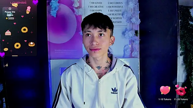 Snapshot of juniior_2311_ chatting on February 12, 2025, 9:22 pm juniior 2311  online show from February 12, 2025, 9:22 pm
