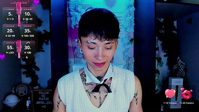 Snapshot of juniior_2311_ chatting on February 19, 2025, 10:31 pm juniior 2311  online show from February 19, 2025, 10:31 pm