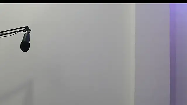 Snapshot of evaleribigtits18 chatting on November 23, 2025, 7:35 pm evaleribigtits18 online show from November 23, 2025, 7:35 pm