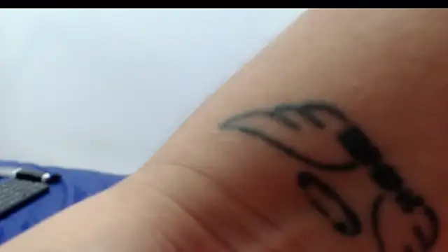 Snapshot of evaleribigtits18 chatting on November 9, 2025, 7:51 pm evaleribigtits18 online show from November 9, 2025, 7:51 pm