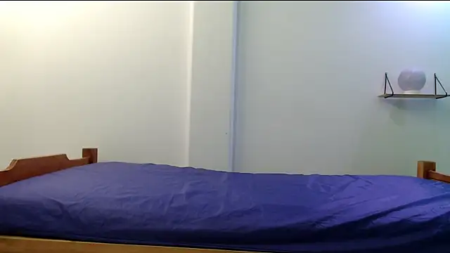 evaleribigtits18 online show from February 8, 2026, 1:25 am