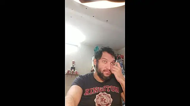 Snapshot of BISEXGOOD777 chatting on February 11, 2026, 2:06 pm BISEXGOOD777 online show from February 11, 2026, 2:06 pm