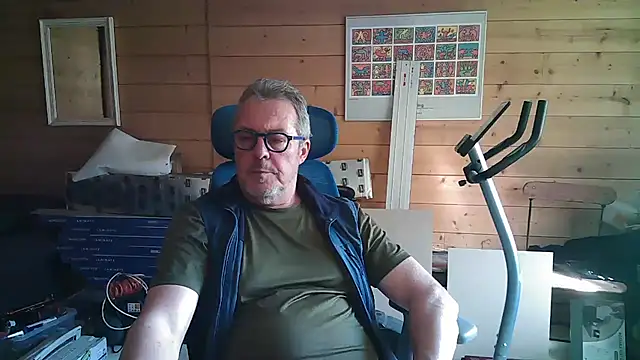 Snapshot of lelohop chatting on March 19, 2025, 2:13 pm lelohop online show from March 19, 2025, 2:13 pm