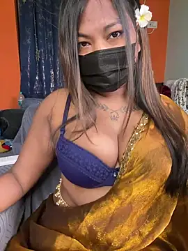 Snapshot of Hot_Urvi chatting on June 5, 2026, 5:51 pm Hot Urvi online show from June 5, 2026, 5:51 pm