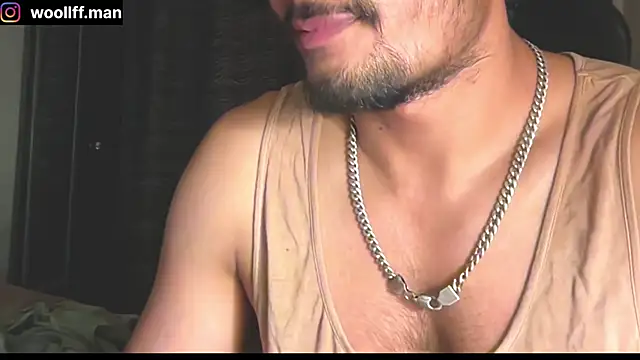 Snapshot of dickpois0n chatting on December 19, 2024, 6:12 pm dickpois0n online show from December 19, 2024, 6:12 pm