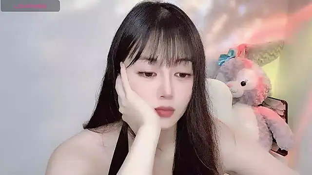 Lydia 170 online show from June 18, 2026, 10:48 pm
