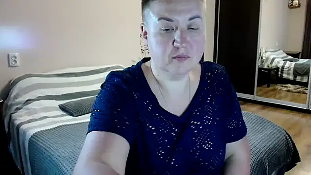 Snapshot of Annet1912 chatting on November 8, 2025, 12:52 pm Annet1912 online show from November 8, 2025, 12:52 pm