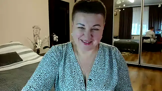 Snapshot of Annet1912 chatting on December 19, 2025, 10:28 am Annet1912 online show from December 19, 2025, 10:28 am