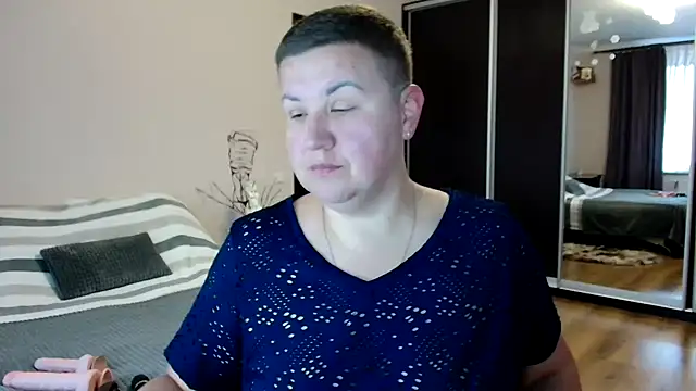 Snapshot of Annet1912 chatting on October 30, 2025, 8:45 am Annet1912 online show from October 30, 2025, 8:45 am