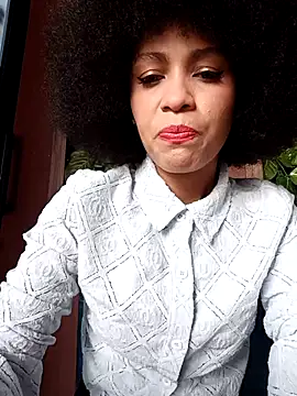 Snapshot of BlairSamy chatting on October 21, 2025, 7:24 pm BlairSamy online show from October 21, 2025, 7:24 pm