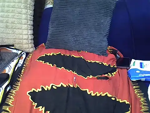 Snapshot of Soft_gal12 chatting on February 7, 2026, 9:34 pm Soft gal12 online show from February 7, 2026, 9:34 pm