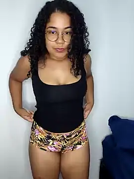 Snapshot of VitoriaFernandes chatting on February 14, 2025, 12:30 am VitoriaFernandes online show from February 14, 2025, 12:30 am