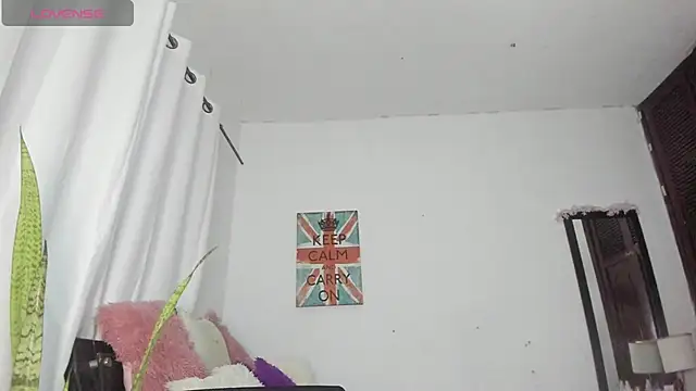 Snapshot of Sophie_sweett19 chatting on October 16, 2025, 1:58 am Sophie sweett19 online show from October 16, 2025, 1:58 am