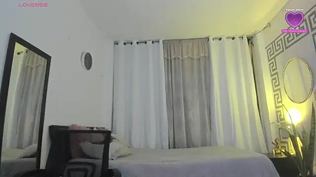 Sophie sweett19 online show from December 23, 2025, 3:50 am